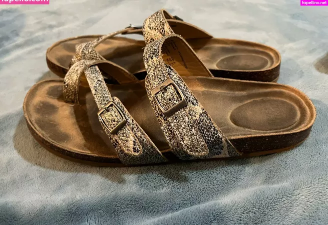 Princessttoes OnlyFans Thumbnail #KyNDjq0mvK