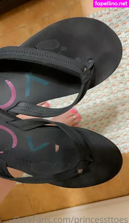 Princessttoes OnlyFans Thumbnail #LQQSRu6f2g