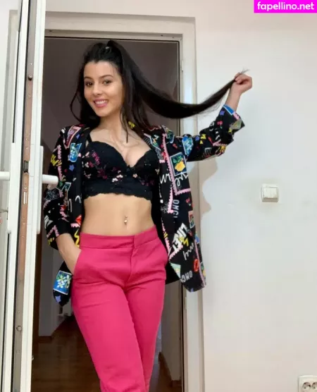 Princesszenaxxx OnlyFans Thumbnail #dxQmMMoQNS