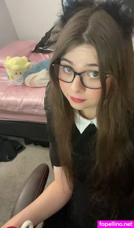 Princesszoey OnlyFans Thumbnail #EKVirqN07z