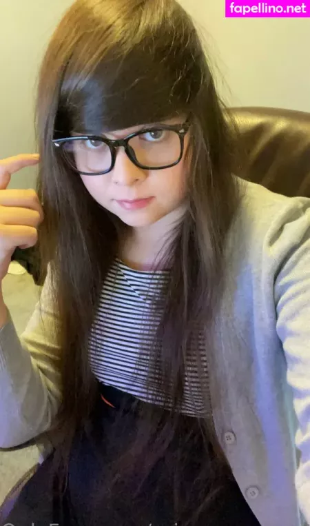 Princesszoeymtf OnlyFans Thumbnail #5eBhN58J3O