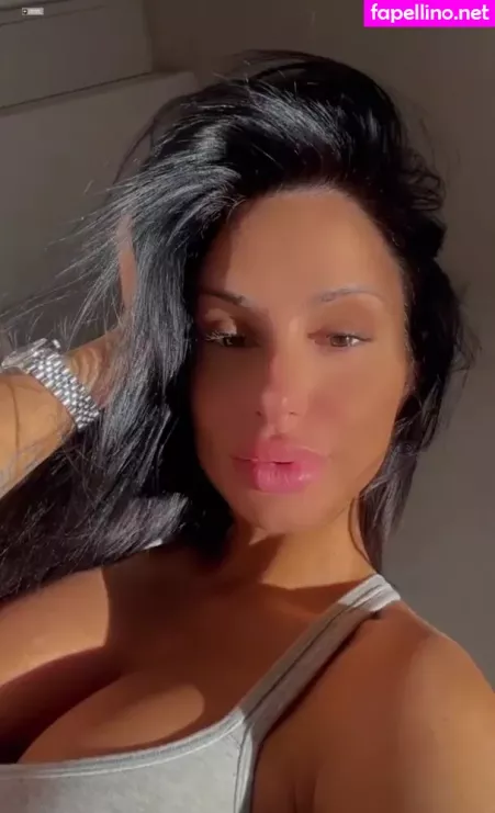 Priscillaspiridis OnlyFans Thumbnail #UgVTryjMjI