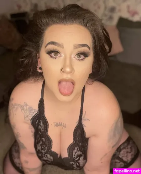 Priv Tara69 OnlyFans Thumbnail #UC2wGDZlot