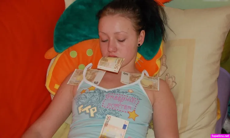 Privatluder Ariane18 OnlyFans Thumbnail #Tch6PnFlB3