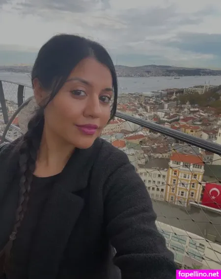 Priya Davdra OnlyFans Thumbnail #6zTxYGkgeu