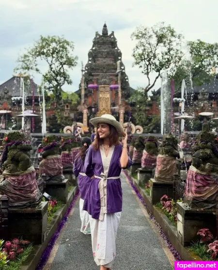 Priya Prakash Varrier OnlyFans Thumbnail #5nQ7iREsz3