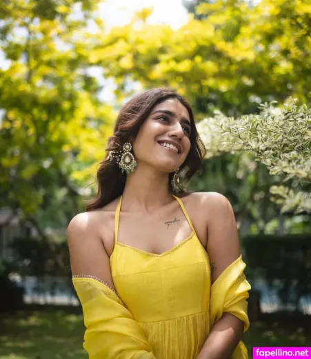 Priya Prakash Varrier OnlyFans Thumbnail #DzjCYaPqMF