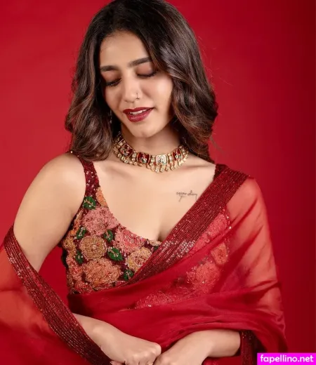 Priya Prakash Varrier OnlyFans Thumbnail #MNMYbEKyIw