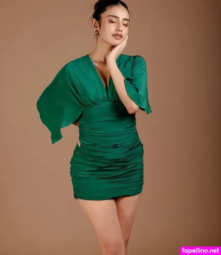 Priya Prakash Varrier OnlyFans Thumbnail #XiZpOnPC9p