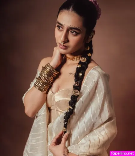 Priya Prakash Varrier OnlyFans Thumbnail #zYoGadcKFd