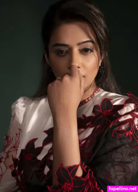 Priyamani OnlyFans Thumbnail #96Dnmfi1x2