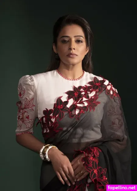 Priyamani OnlyFans Thumbnail #bxH3ol7Se3