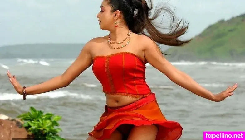 Priyamani OnlyFans Thumbnail #jMRcIwAxBg