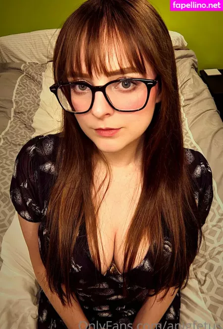 Probablypiggy OnlyFans Thumbnail #f6q12dx7lk