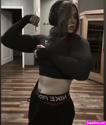 Professionalweakgirl OnlyFans Thumbnail #Vt3Qfs2SDv