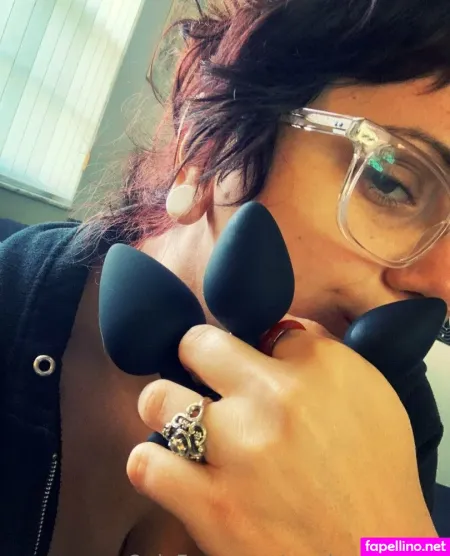 Prudencenrope OnlyFans Thumbnail #C8gQ58XSEi