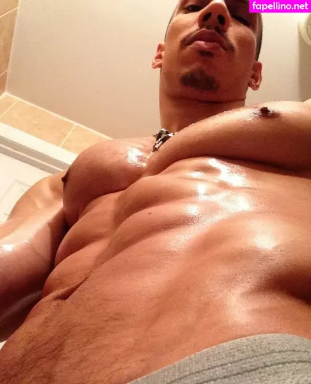 Puertorockxxx OnlyFans Thumbnail #6CWm7Mf1nq