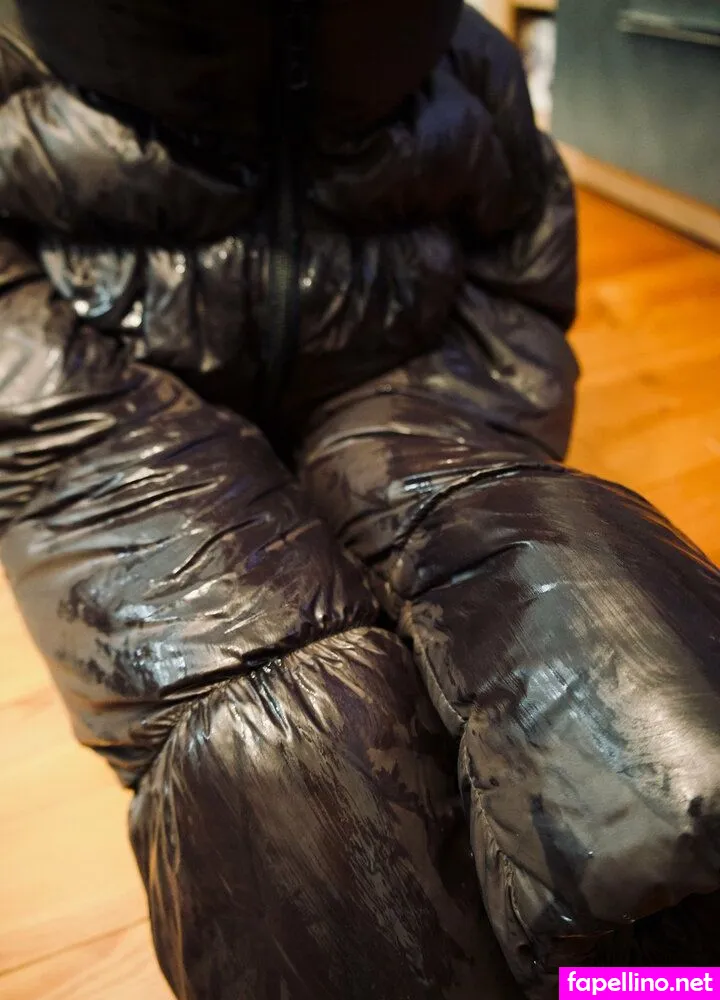 puffyjacketcouple Nude Leaked OnlyFans Photo #0SCCjr1SXM