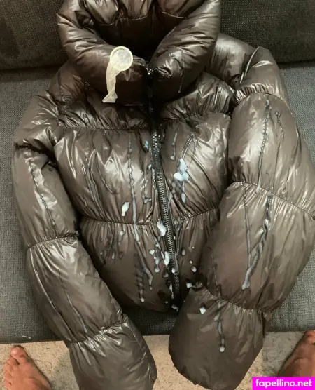 Puffyjacketcouple Main Profile Photo