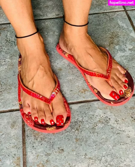 Pujaprettyfeet OnlyFans Thumbnail #UBingS5DtQ