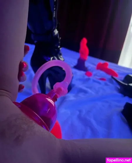 Pumpedgoonette OnlyFans Thumbnail #Hn4nRAguUJ