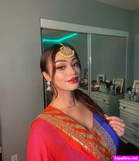 Punjabi Mami OnlyFans Thumbnail #UXzJ8kTeUT