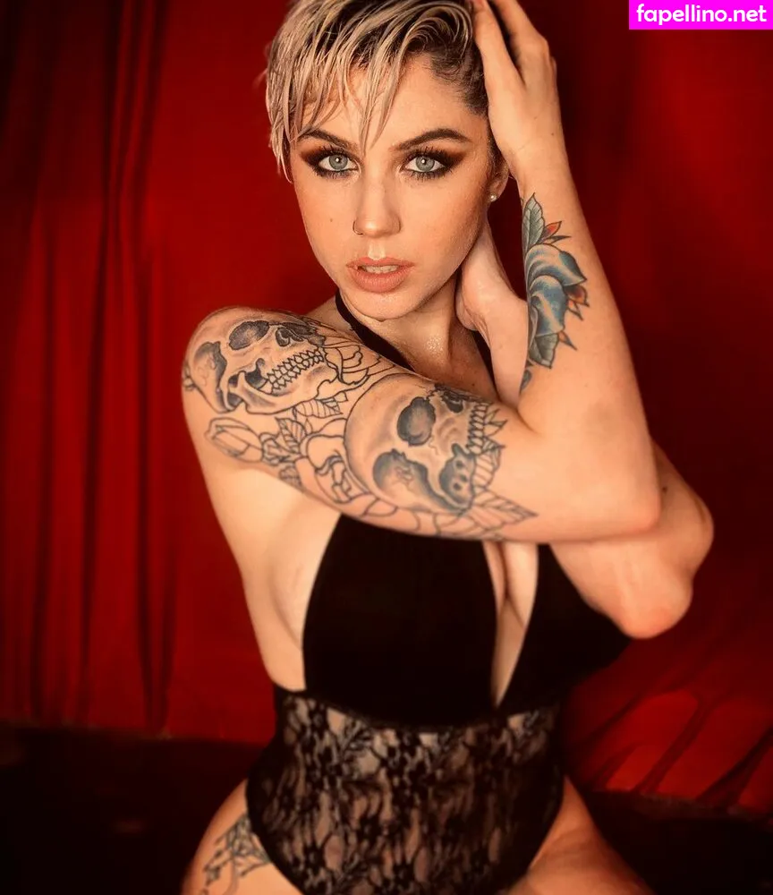 punkqueenxoxo, tiktash Nude Leaked OnlyFans Photo #0CJEAgyBan
