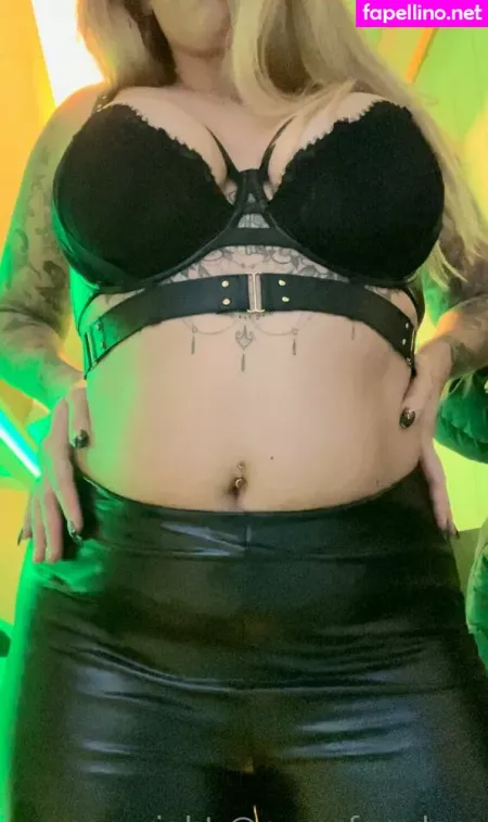 Pure Femdom OnlyFans Thumbnail #QIcUOG7JEX