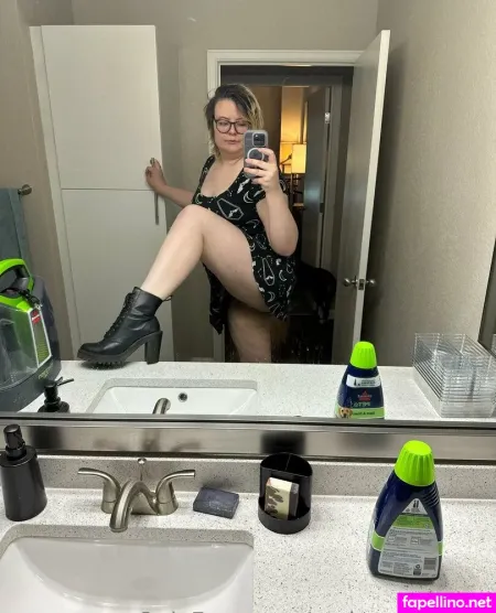 Purpleroseissocute OnlyFans Thumbnail #K9ZPmQDpBV