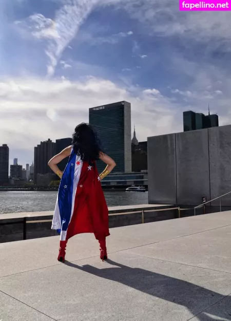 Pussnyc OnlyFans Thumbnail #1pzEShIEz0