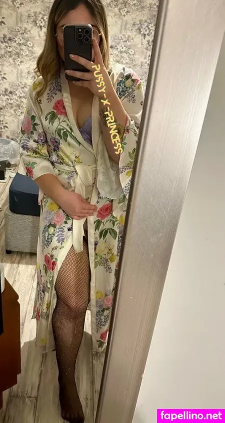 Pussy X Princess OnlyFans Thumbnail #3ZNIqsG02f
