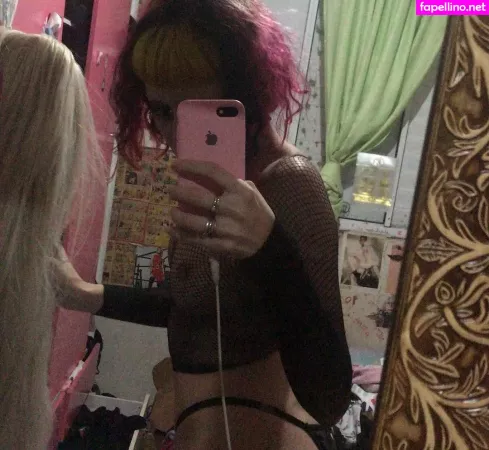 Putas Punk OnlyFans Thumbnail #AD1YCXpZGH