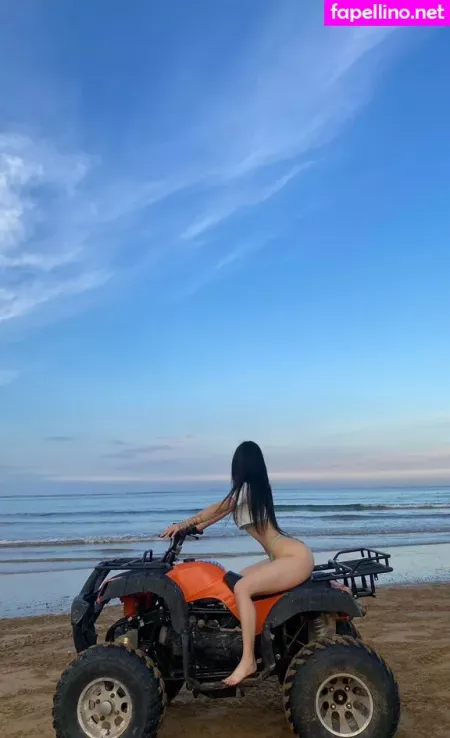 Qianniutt OnlyFans Thumbnail #85fF45iVs1