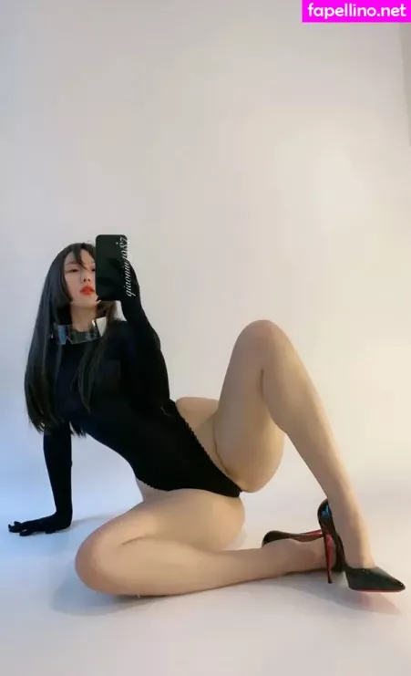 Qiaoniutt OnlyFans Thumbnail #KSFDRPF1O2