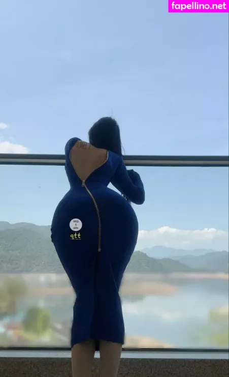 Qiaoniutt OnlyFans Thumbnail #sOatiT8BMX
