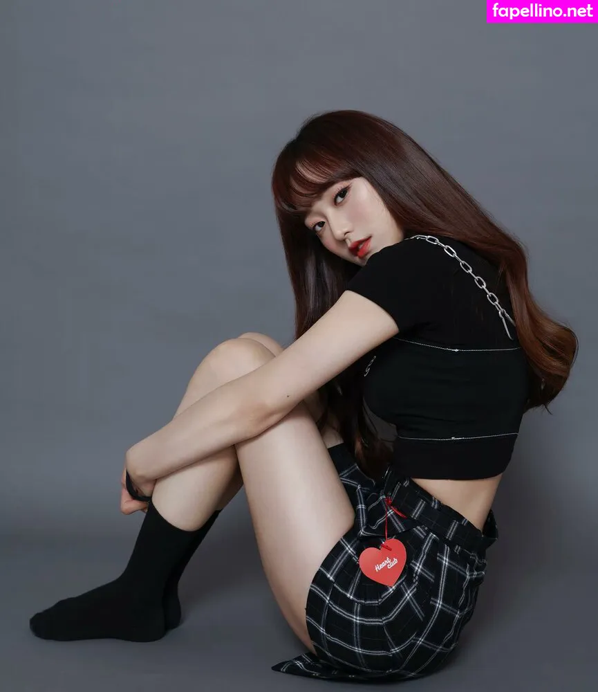 qls1226, ë„ì°© Pin-A Nude Leaked OnlyFans Photo #q17WNfM81P