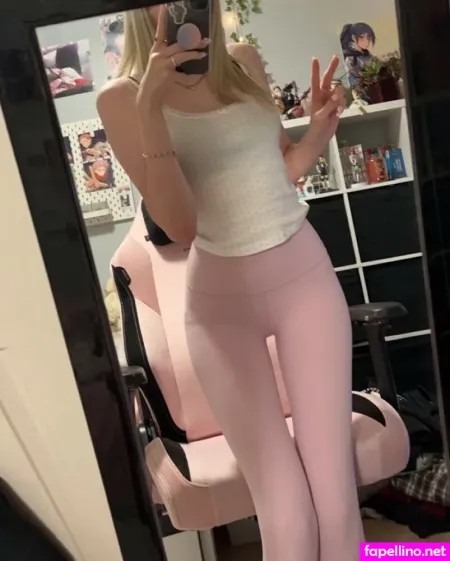 Qor Saige OnlyFans Thumbnail #1tSROIaNys