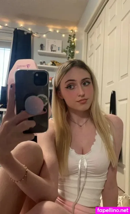 Qor Saige OnlyFans Thumbnail #5o1ypUuy7m