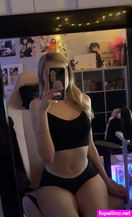 Qor Saige OnlyFans Thumbnail #mwsNVR0wgr