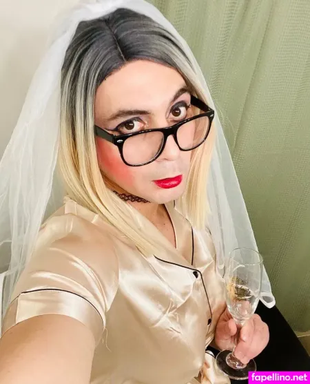 Qosrachelcd OnlyFans Thumbnail #DyYK0Uph5z