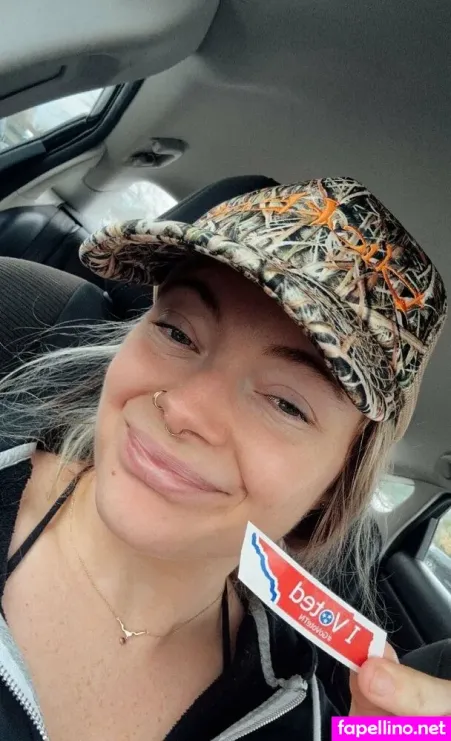 Qquueeeennbbbb OnlyFans Thumbnail #mYN7MZHWyw