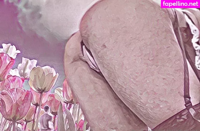 Qsladygiant OnlyFans Thumbnail #AJo1e6W7Oq