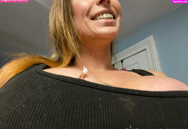 Qsladygiant OnlyFans Thumbnail #CWcMGL96dD