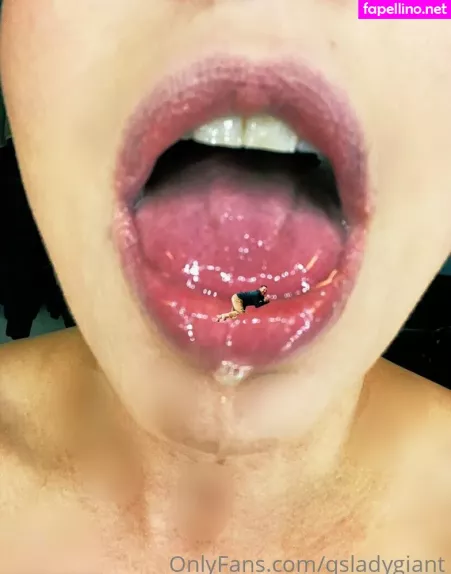 Qsladygiant OnlyFans Thumbnail #oAwNfw7y2d