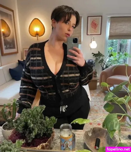 Qtsnackirl OnlyFans Thumbnail #aMFTMd8NVa