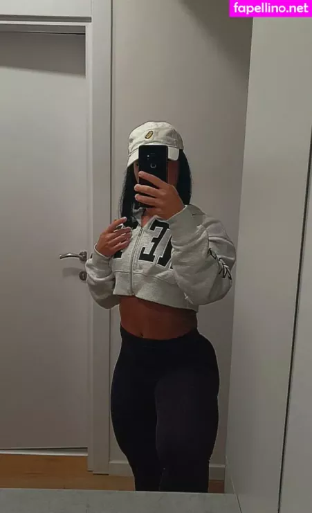 Quadsqueeen OnlyFans Thumbnail #9xovshhsWw