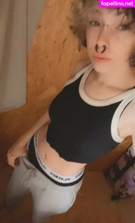 Quarlx OnlyFans Thumbnail #AWmQusAW7T