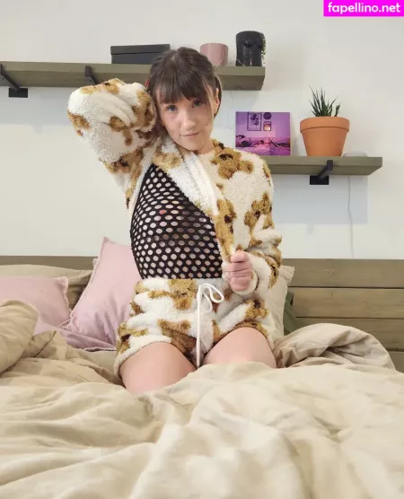 Quebecoises 1 OnlyFans Thumbnail #E4UdiDukoP