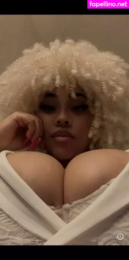 Queeen Savage OnlyFans Thumbnail #afuMBjSCXh