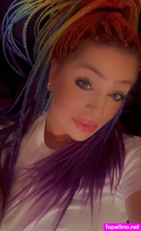 Queeenbeee 91 OnlyFans Thumbnail #RlYnjrLY0v